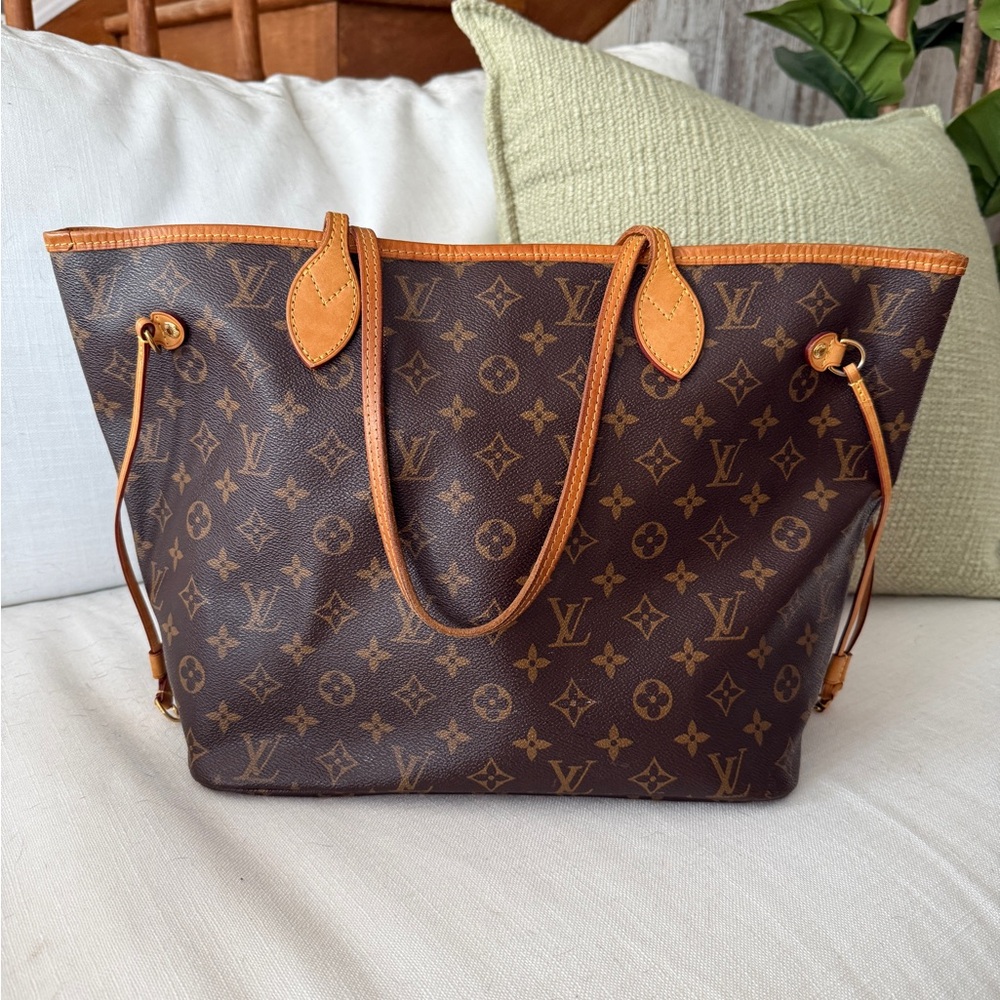 Louis Vuitton Neverfull MM Monogram